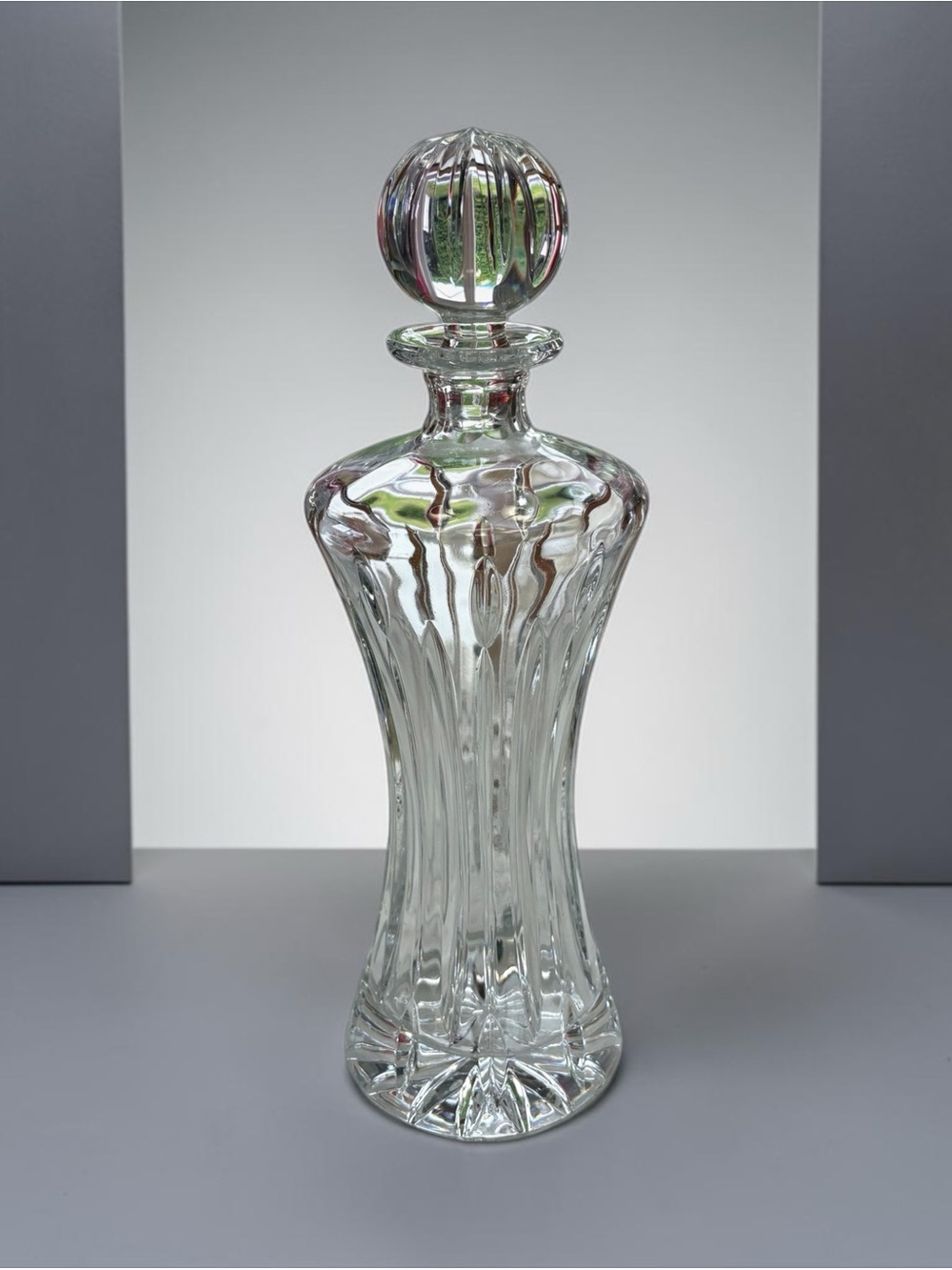 NEW, Cut Glass Decanter with Stopper, Whiskey & Liquor Bottle, Elegant Barware